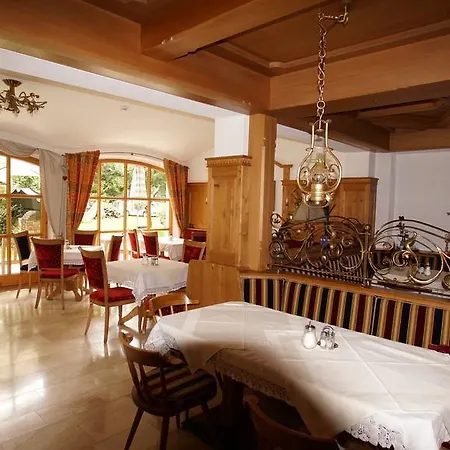 Garni Obermair Szálloda 3*