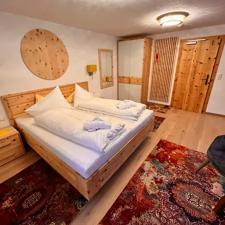 Ξενοδοχείο Garni Obermair 3*