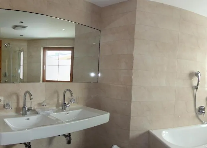 Otel Garni Obermair Mayrhofen